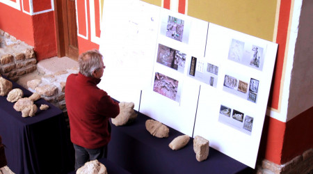 Präsentation des Weihedenkmals