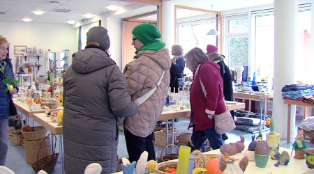 Olsterflohmarkt beim Kreis der &Auml;lteren