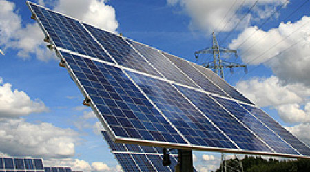 Photovoltaikanlage und Windkraftananlage