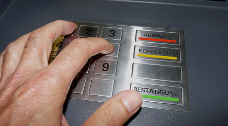 Geldautomat - Pin eingeben