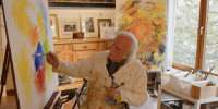 Manfred Luz bei der Arbeit im Atelier