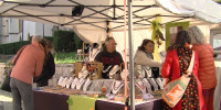 Stand mit Schmuck