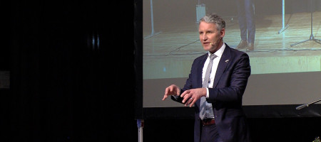 Bj&ouml;rn H&ouml;cke