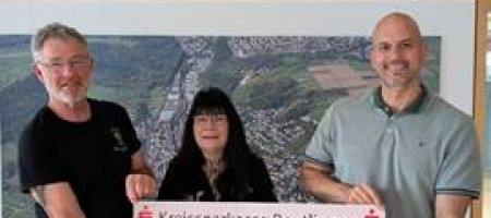 530 Euro Spende f&uuml;r Walderlebnispfad