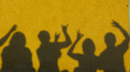 Menschen - Silouhetten im Schattenspiel