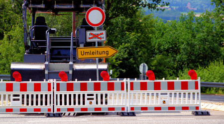 Stra&szlig;ensperrung