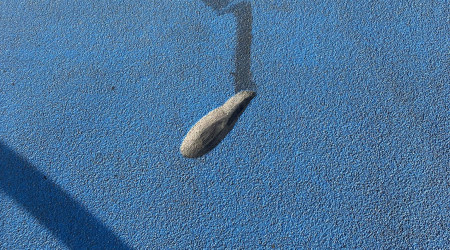 Loch in "Ann Arbor"-Fahrradbr&uuml;cke