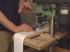 Ein Lochmuster wird erstellt